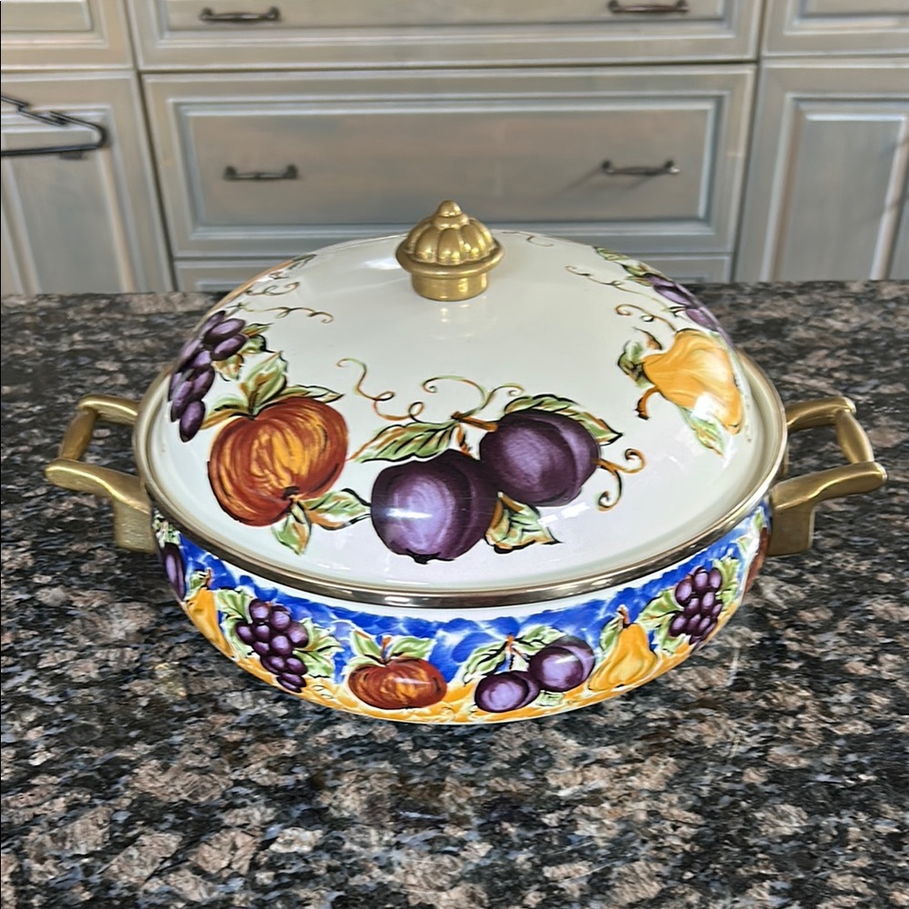 TABLETOPS UNLIMITED VINTAGE  GAS ELECTRIC INDUCTION CASSEROLE DISH FRUIT MOTIF